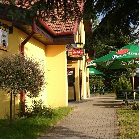 Restaurace Penzion Rafael Dlouhá Brtnice Eksteriør billede
